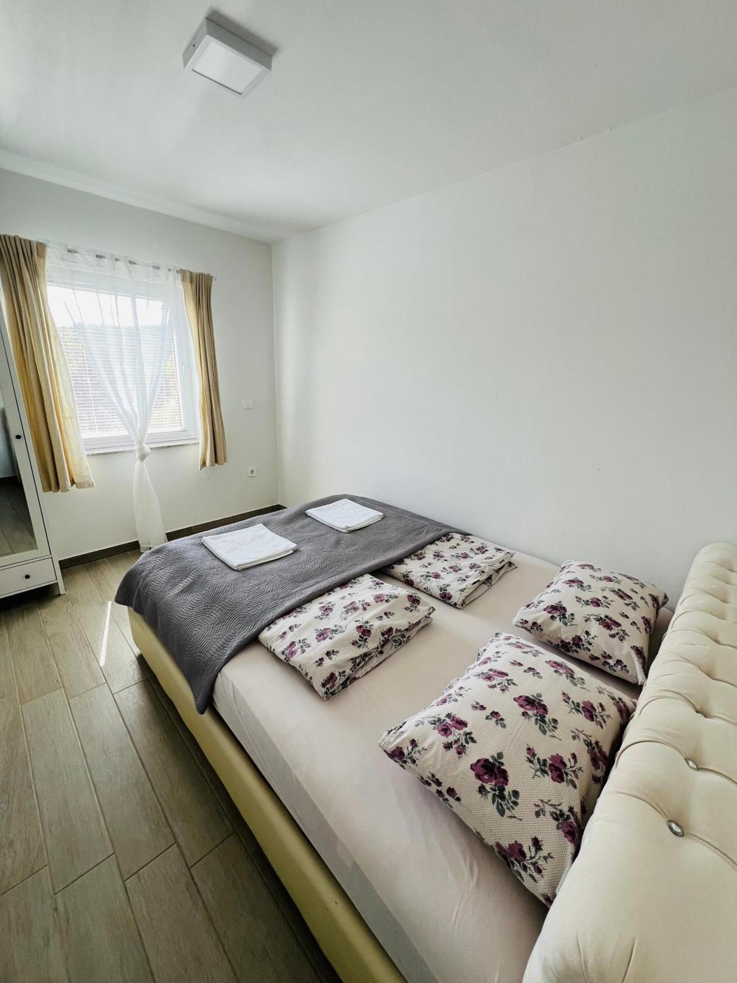 Apartments Jagodje Izola Ngoại thất bức ảnh
